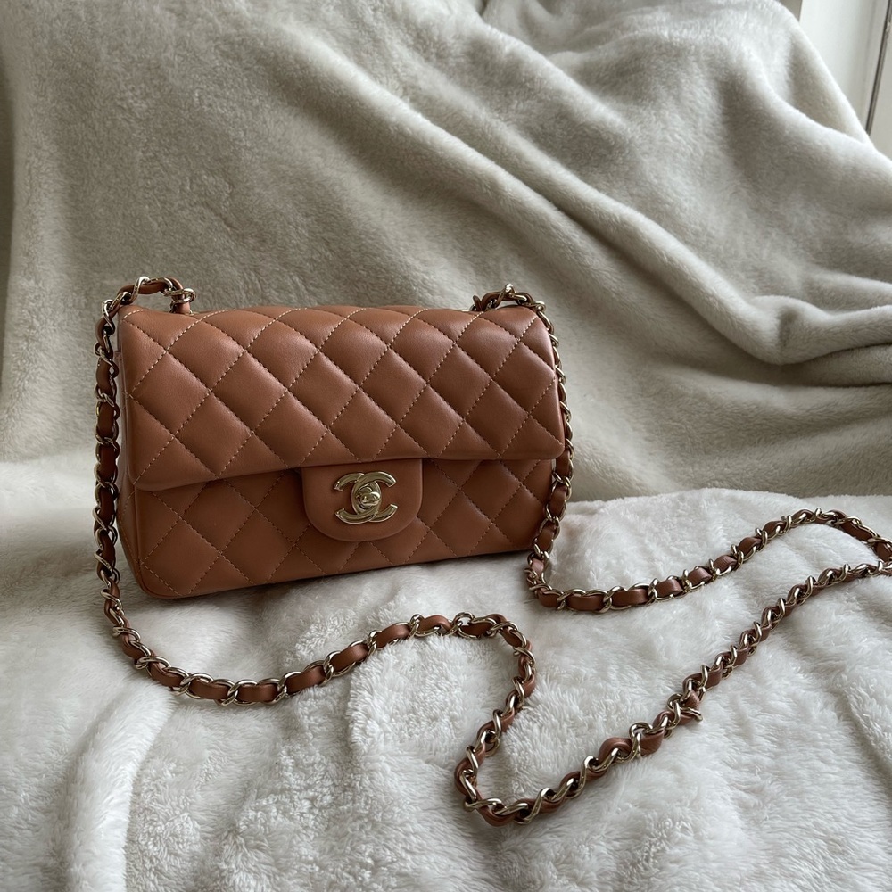 ❌SOLD❌ Chanel 21p Caramel mini classic flap